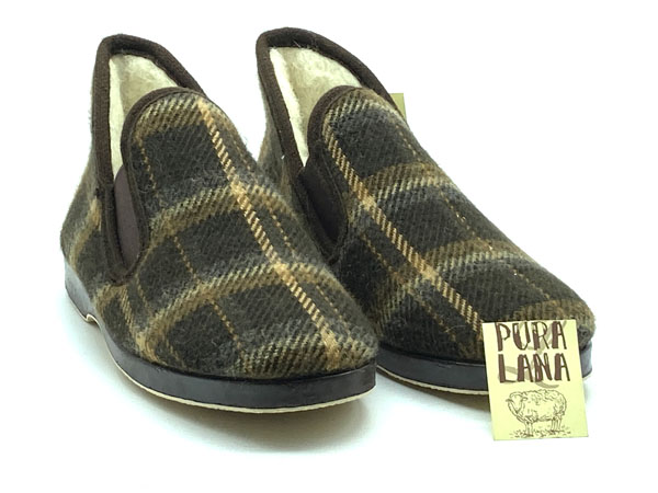 Zapatilla bota paño marrón elasticos 39/46 pura lana piso flexible