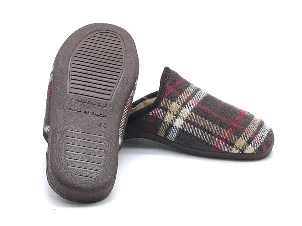 Producto 38-201 MARRON 39/46 DESCALZA CUADROS
