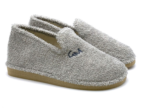 Producto 38-610 GRIS 36/41 RIZO CHIP BORDADO CERRADA