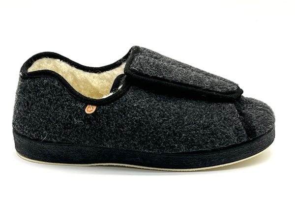Producto Zapatilla La Cadena ancho especial picos lana 41/46 Velcro Piso 2cm aislante