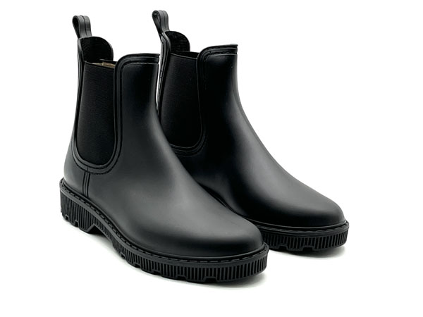 Producto Botín agua chelsea elasticos lisa negro 36/41