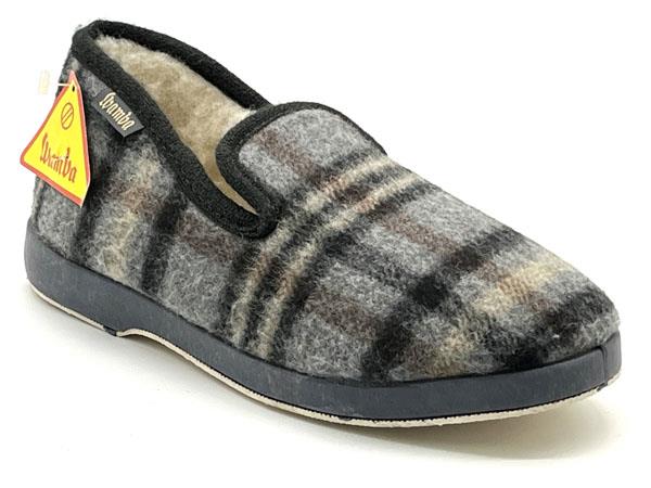 zapatilla cerrada hombre